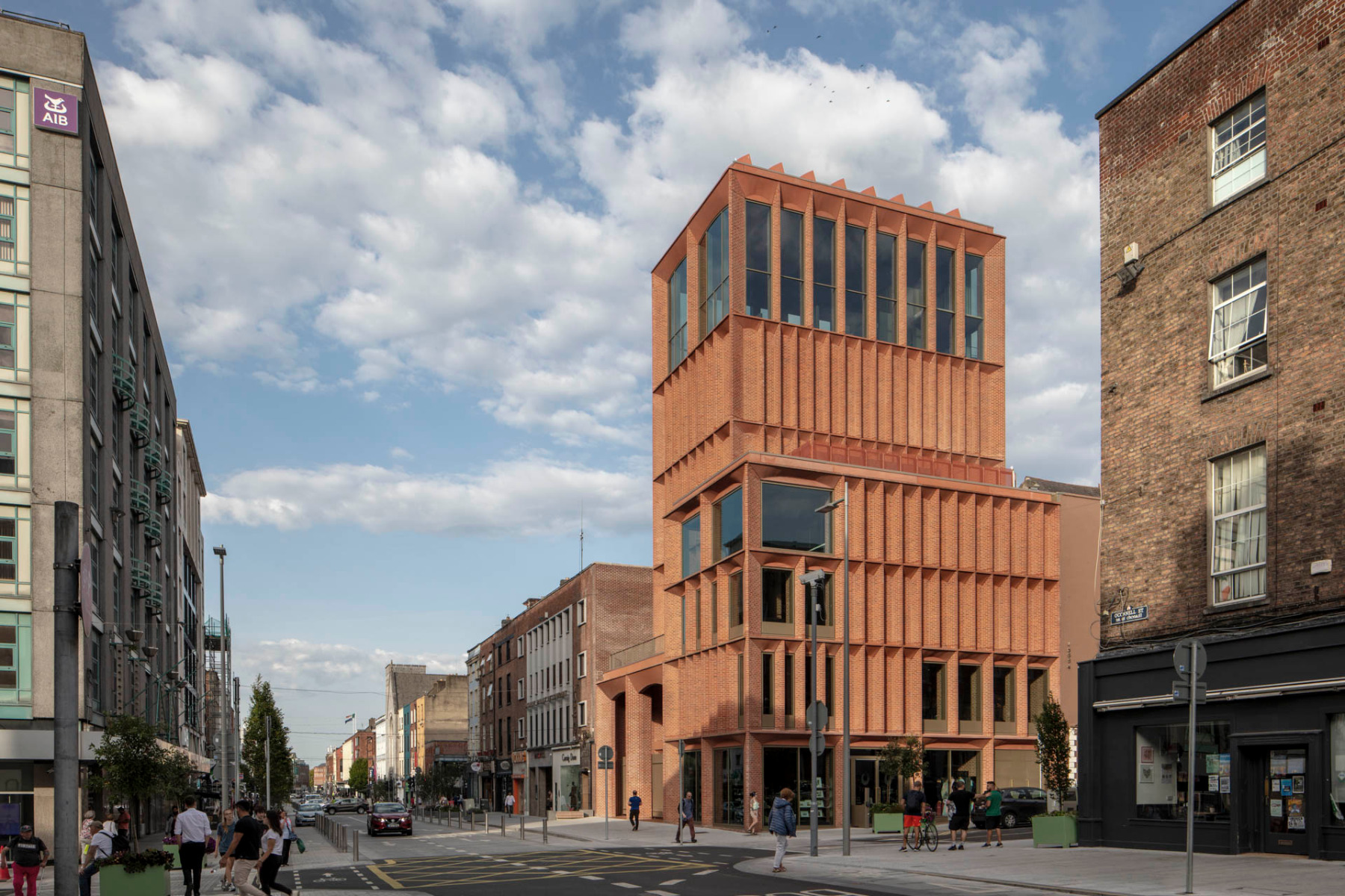 Das Ausstellungsgebäude nimmt Gestaltungselemente der umliegenden georgianischen Bebauung auf. © Nick Kane