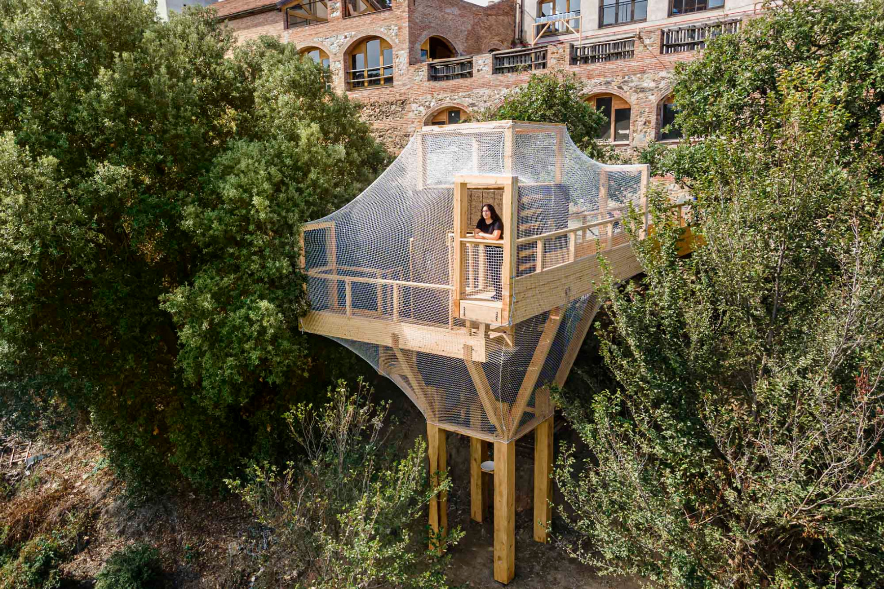 The students can observe and study local biodiversity from the Observatory. &copy; Adri&agrave; Goula