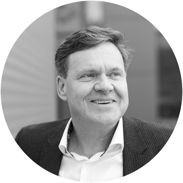 Portrait von Alexander Schechner von Envola als Referent des DETAIL Modulbaukongress 2024