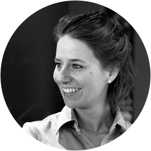 Portrait in schwarz-weiß von Johanna Eberl